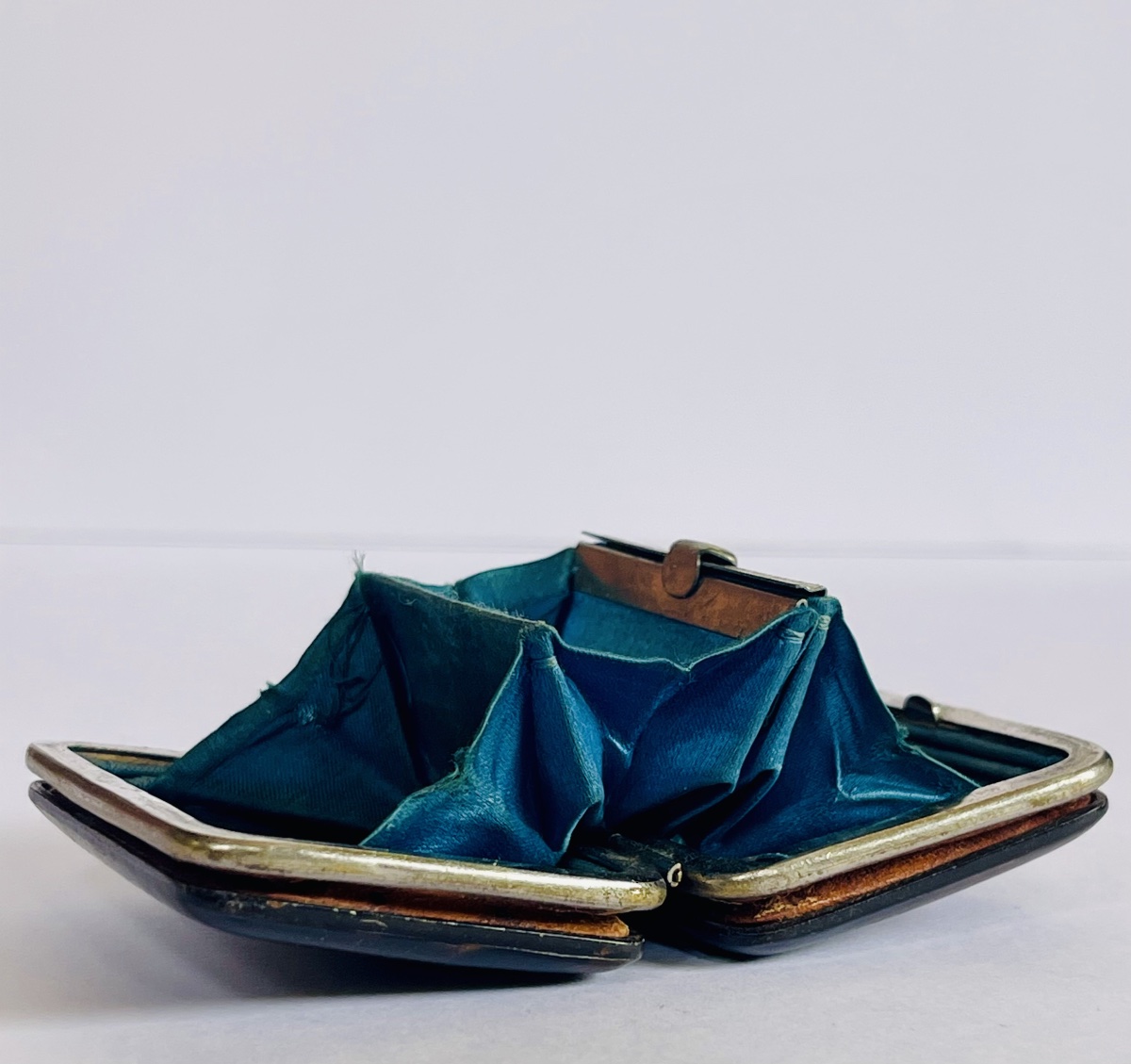 Tortoiseshell And Silver Coin Purse -photo-2